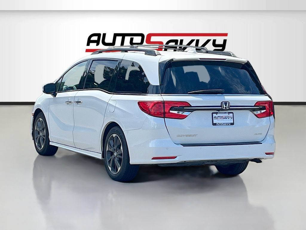 Used 2023 Honda Odyssey Elite image 5