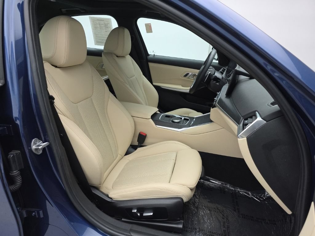 Used 2023 BMW 330i xDrive Sedan w/ Driving Assistance Package AWD/4WD image 50