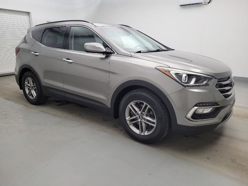 Used 2018 Hyundai Santa Fe Sport image 11