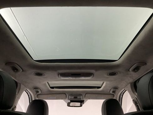 Used 2022 Kia Telluride SX w/ SX Prestige Package image 35