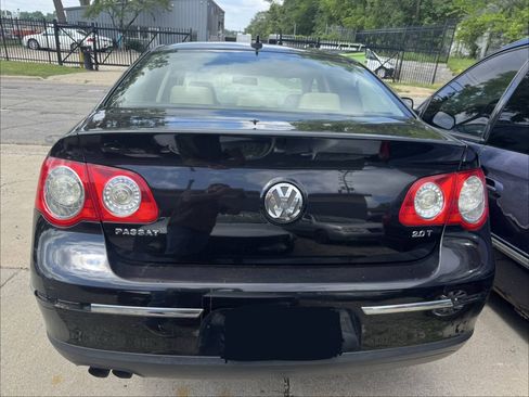 Used 2009 Volkswagen Passat Komfort FWD image 6