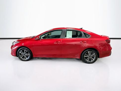 Used 2024 Kia Forte LXS FWD image 4