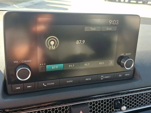 Used 2023 Honda Civic Sport image 18