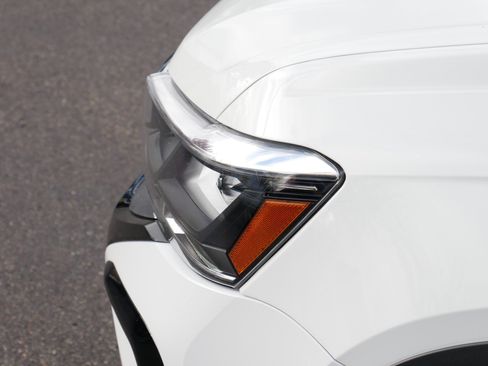 Certified 2023 Volkswagen Taos SE w/ Panoramic Sunroof Package image 16