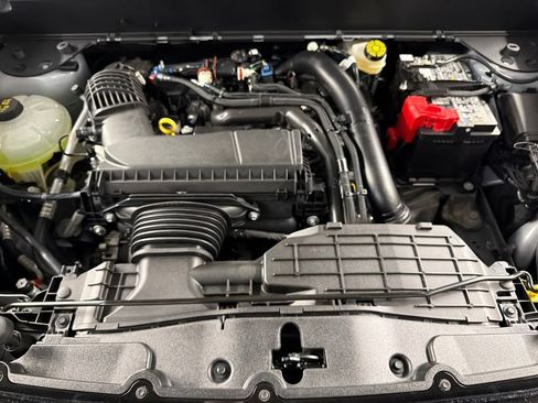 New 2026 Ford Maverick Lobo AWD/4WD image 36