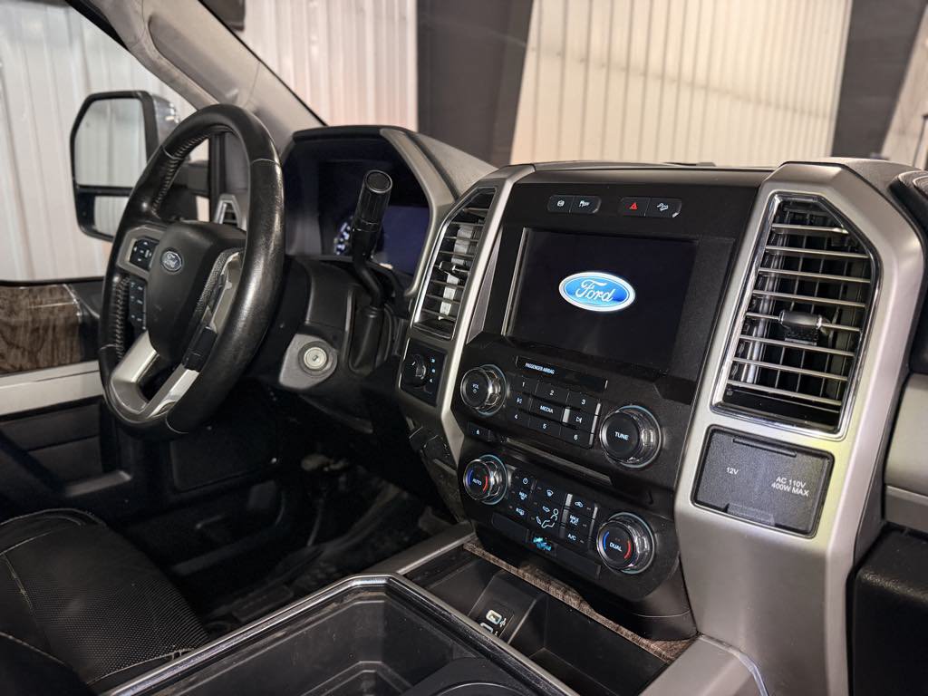 Used 2017 Ford F250 Lariat w/ Chrome Package AWD/4WD image 30