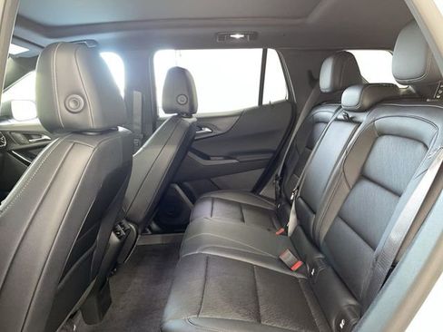 New 2026 Chevrolet Equinox LT w/ Convenience Package II AWD/4WD image 21