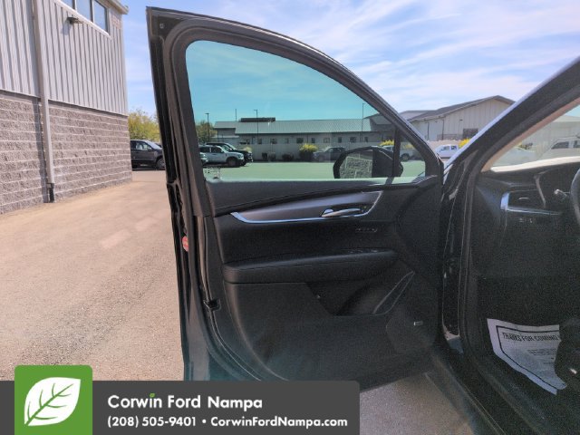 Used 2018 Cadillac XT5 Premium Luxury AWD/4WD image 10