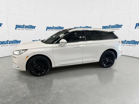 Used 2022 Lincoln Corsair Reserve w/ Equipment Group 201A AWD/4WD image 5