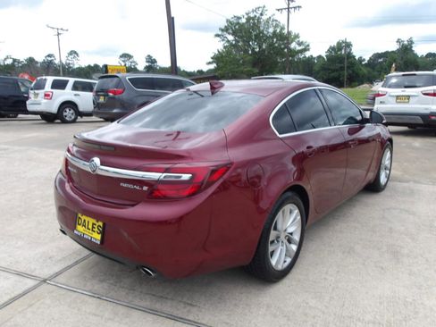 Used 2016 Buick Regal FWD image 11