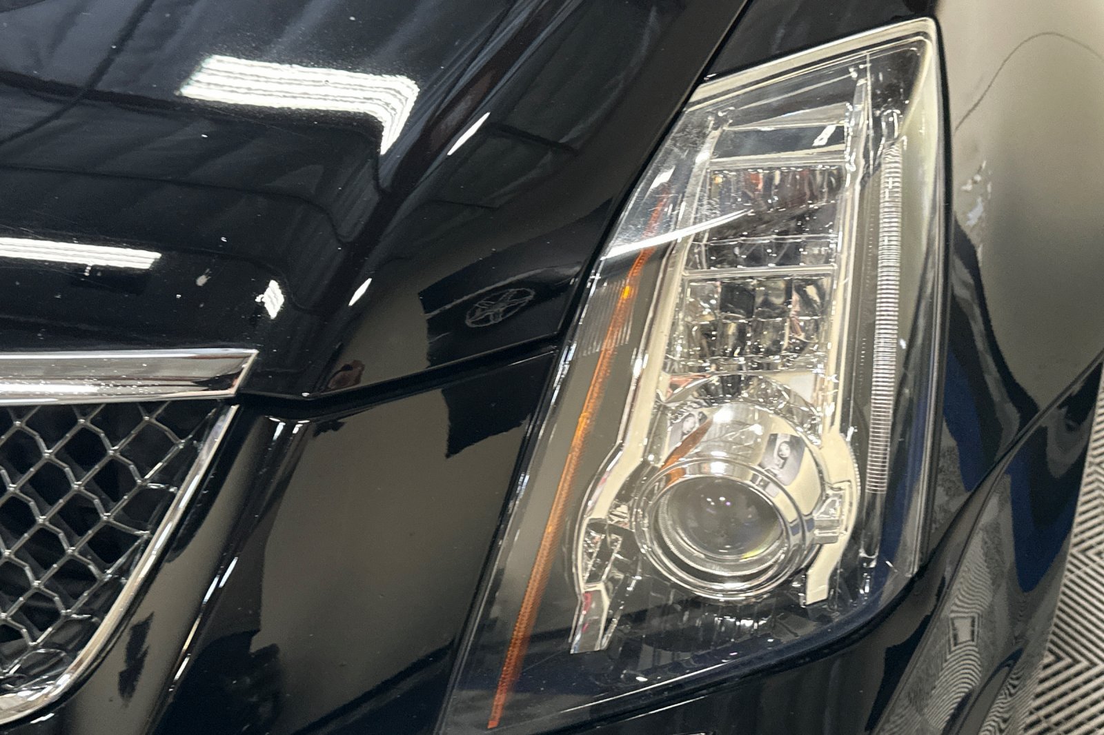 Used 2013 Cadillac CTS V w/ Wood Trim Package RWD image 44
