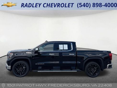 Certified 2024 GMC Sierra 1500 SLT w/ SLT Premium Plus Package AWD/4WD image 17