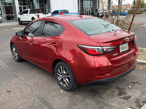 Used 2020 Toyota Yaris LE image 4