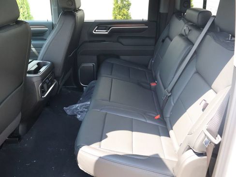 New 2026 GMC Sierra 3500 Denali w/ Denali Reserve Package AWD/4WD image 15