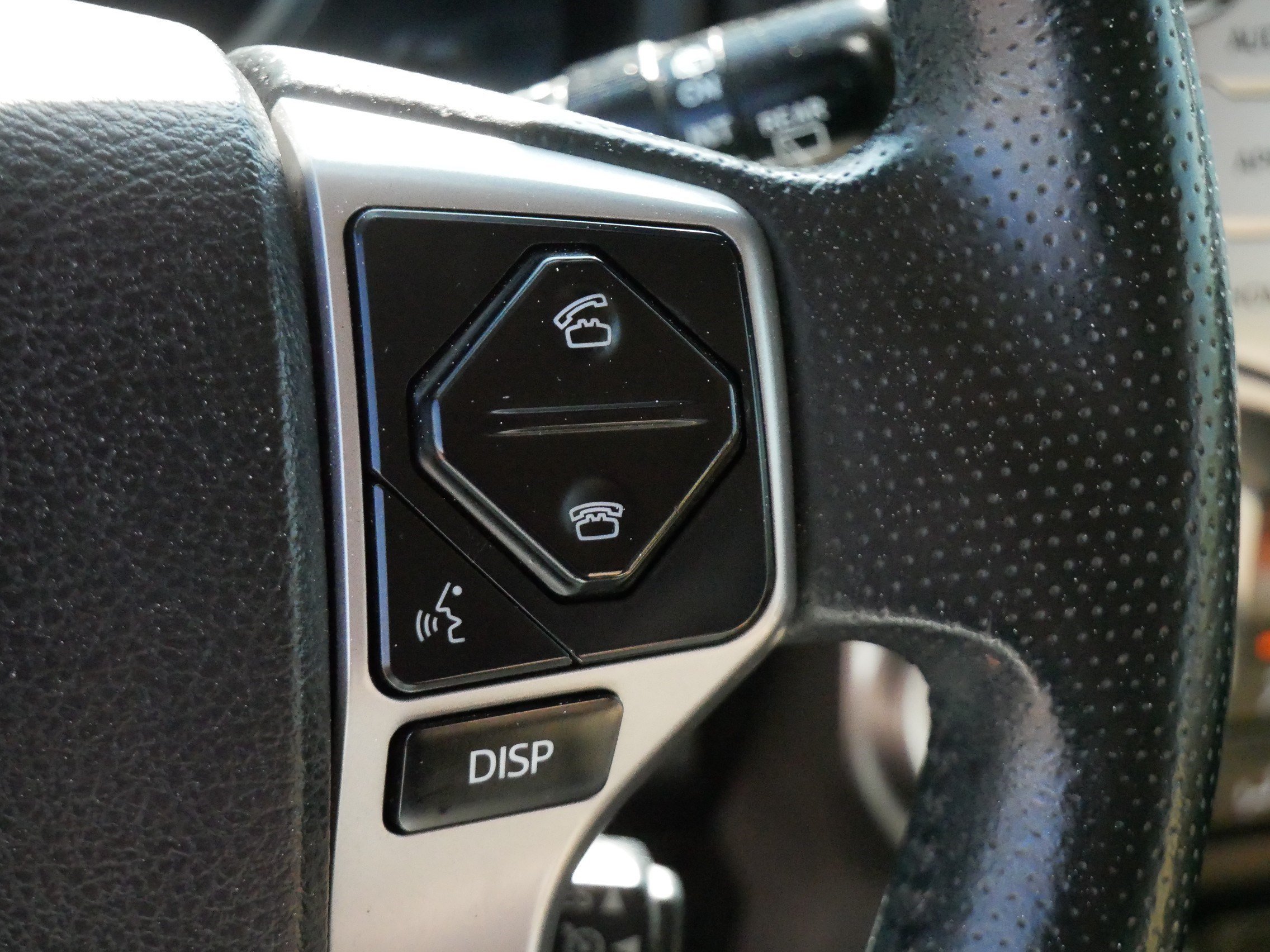 Used 2018 Toyota 4Runner Limited AWD/4WD image 21