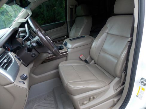 Used 2018 GMC Yukon SLT w/ Open Road Package RWD image 8