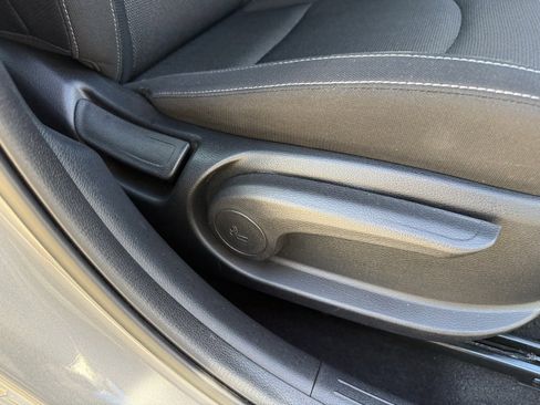 Used 2023 Kia Forte LXS image 41