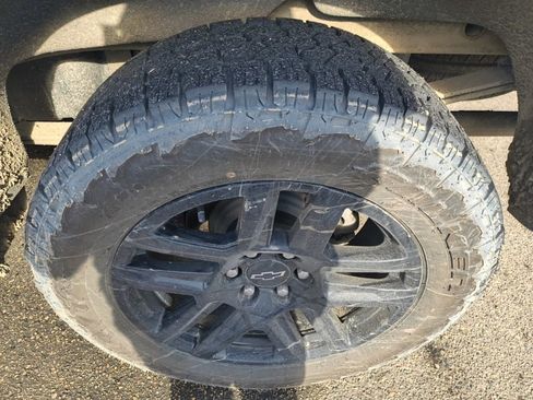 Used 2022 Chevrolet Silverado 1500 LT Trail Boss w/ Convenience Package II image 12