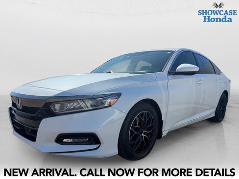 Used 2019 Honda Accord Sport image 2
