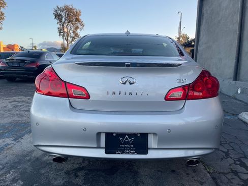 Used 2011 INFINITI G37 Journey w/ Premium Pkg image 8