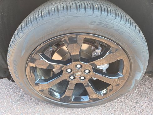 Used 2023 Ford Explorer ST-Line w/ Class IV Trailer Tow Package AWD/4WD image 12