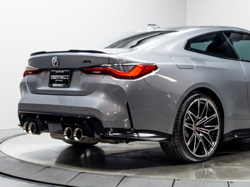 Used 2023 BMW M4 xDrive Competition w/ Executive Package AWD/4WD image 17