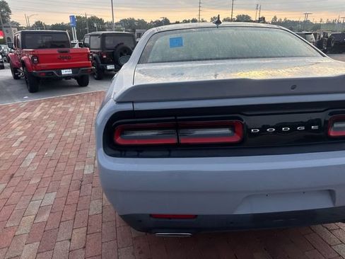 Used 2022 Dodge Challenger GT RWD image 10