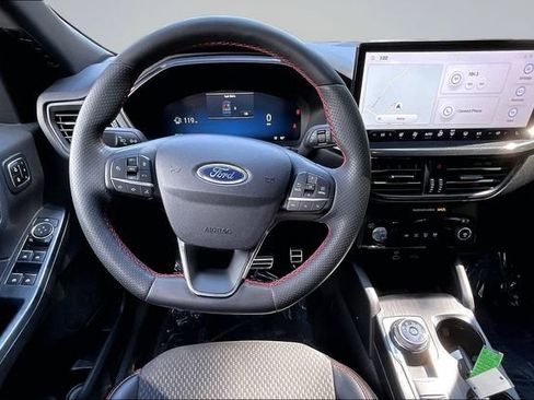 Used 2023 Ford Escape ST-Line Select w/ Tech Pack #2 AWD/4WD image 5
