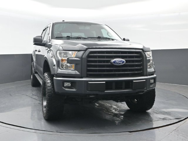 Used 2016 Ford F150 XLT w/ Equipment Group 302A Luxury AWD/4WD image 2