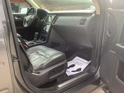 Used 2018 Ford Flex Limited w/ Equipment Group 303A AWD/4WD image 12