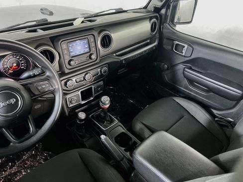 Used 2018 Jeep Wrangler Unlimited Sport AWD/4WD image 21
