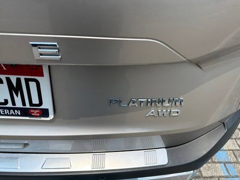 Used 2023 Nissan Rogue Platinum w/ Platinum Premium Package AWD/4WD image 6