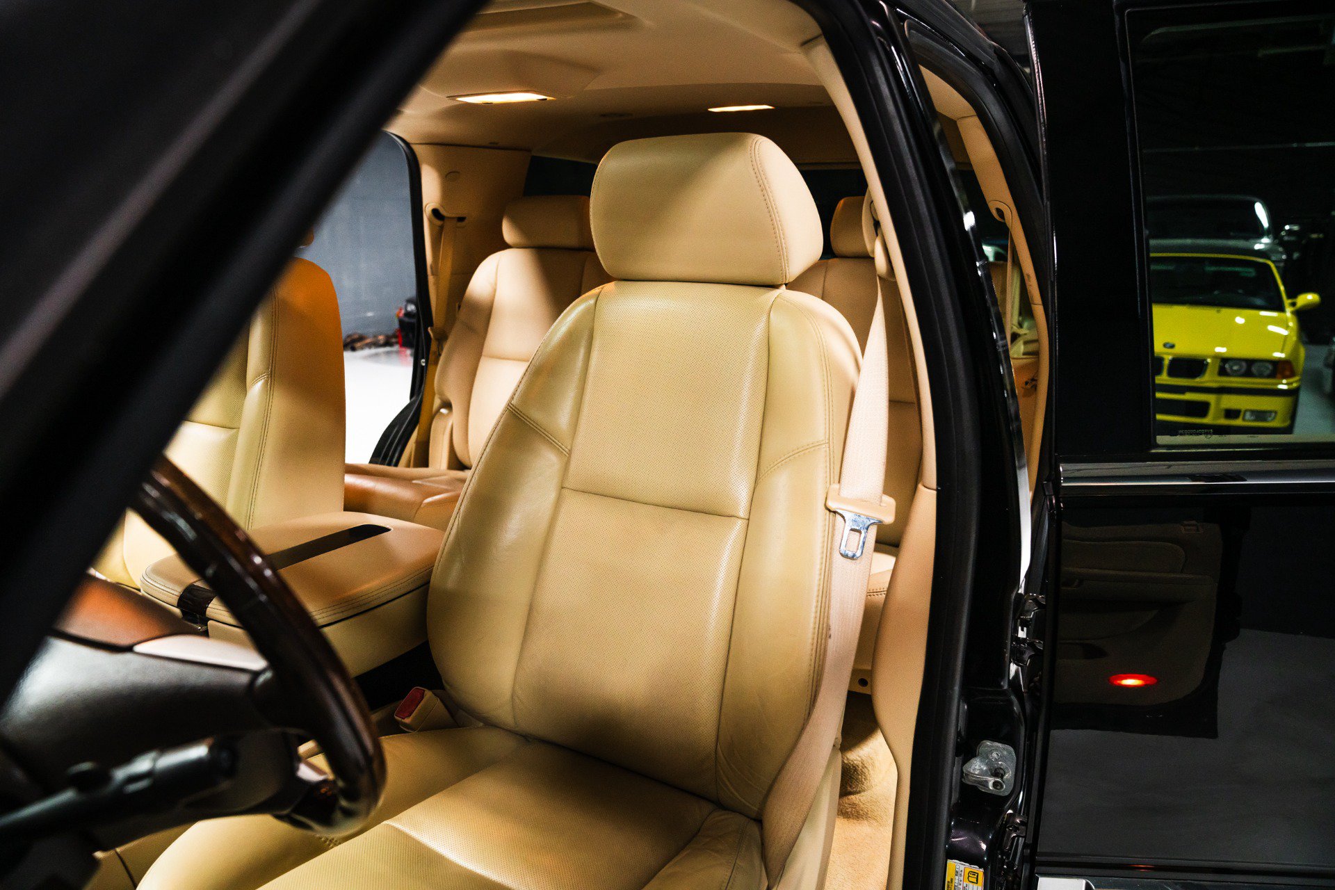 Used 2007 Cadillac Escalade AWD image 17