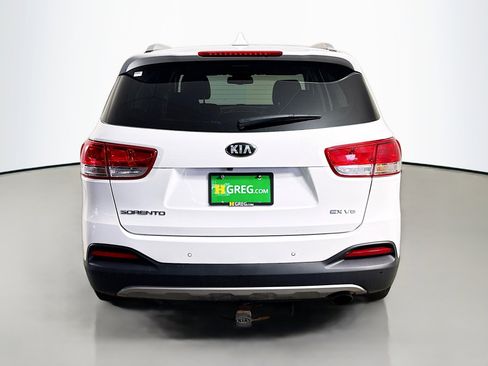 Used 2017 Kia Sorento EX AWD/4WD image 8
