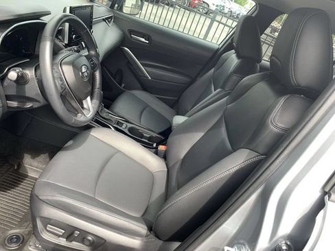Certified 2022 Toyota Corolla Cross XLE AWD/4WD image 18