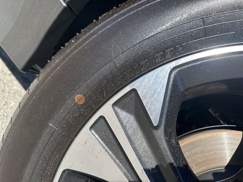 Used 2024 Subaru Crosstrek 2.0i Premium image 30