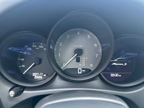 Used 2022 Porsche Macan S image 21