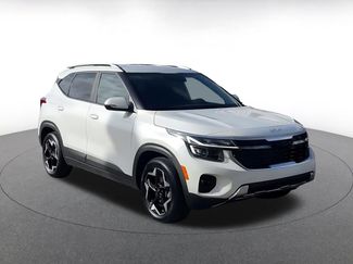 Used 2025 Kia Seltos S video 2