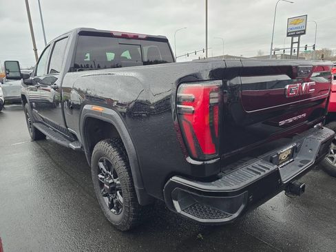Used 2024 GMC Sierra 2500 AT4 w/ AT4 Premium Plus Package AWD/4WD image 5