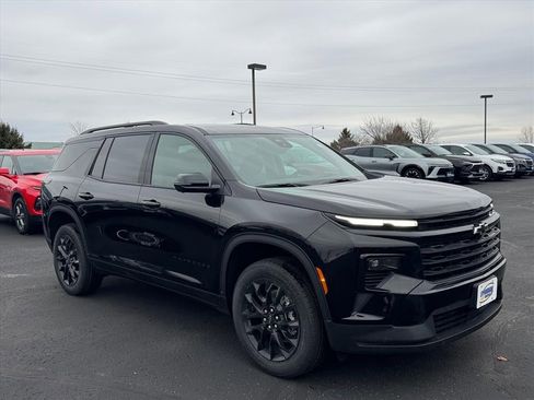 New 2026 Chevrolet Traverse LT w/ Midnight/Sport Edition image 1