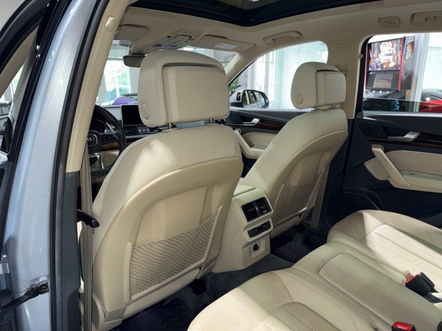 Used 2018 Audi Q5 2.0T Premium Plus AWD/4WD image 6