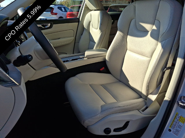 Certified 2024 Volvo XC60 B5 Plus w/ Climate Package AWD/4WD image 16
