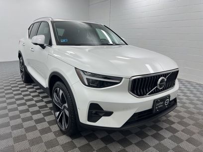 New 2025 Volvo XC40 B5 Plus w/ Protection Package Premier