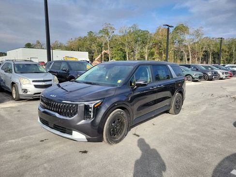 New 2026 Kia Carnival LXS image 4