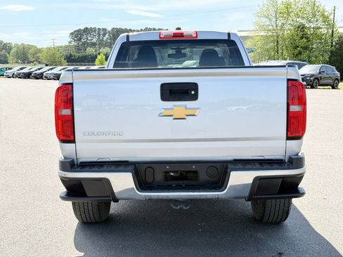 Used 2017 Chevrolet Colorado W/T w/ WT Convenience Package RWD image 8