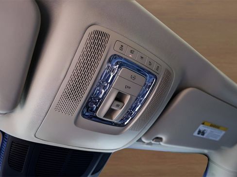 Used 2025 Mercedes-Benz GLE 350 4MATIC image 21