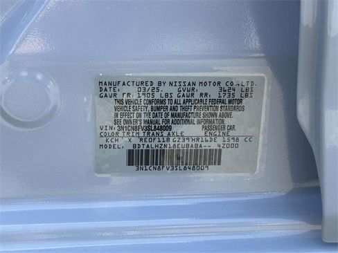 New 2025 Nissan Versa SR w/ Trunk Package image 26