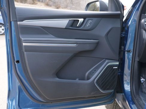 Used 2025 Buick Enclave Preferred image 14