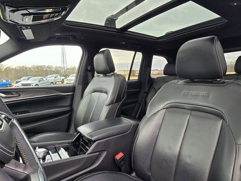 Used 2022 Jeep Grand Cherokee Overland image 17