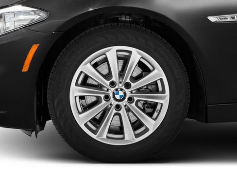 Used 2016 BMW 528i Sedan RWD image 11